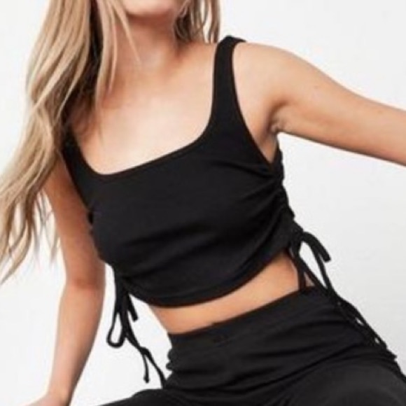 💋Asymmetrical Ruched Sides W/Drawstrings On Both Sides Round Kneck Crop Top - Picture 3 of 5